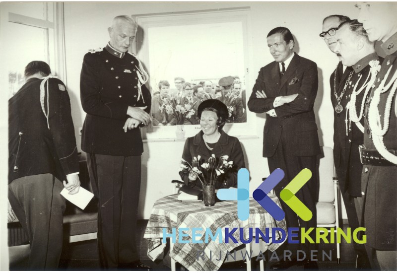 Bezoek Beatrix en Claus Coll HKR geschonken door KMAR Museum Buren (19)